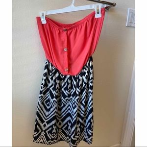 Crece Coral Strapless Dress